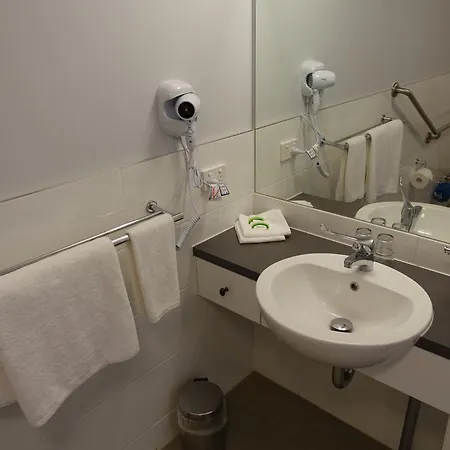 Elkanah Lodge And Conference Centre Marysville Room photo